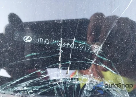 2017 Lexus Is 350 из США, поврежденный, VIN JTHCE1D22H5013717